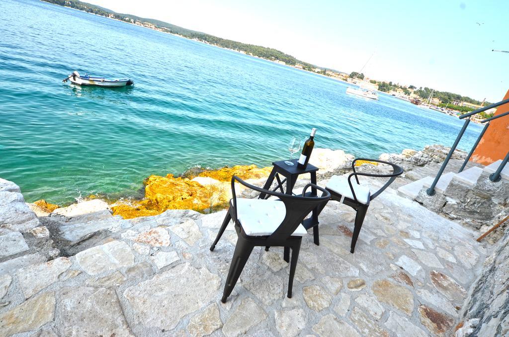 로비니 Arnolongo Sea View 아파트 외부 사진